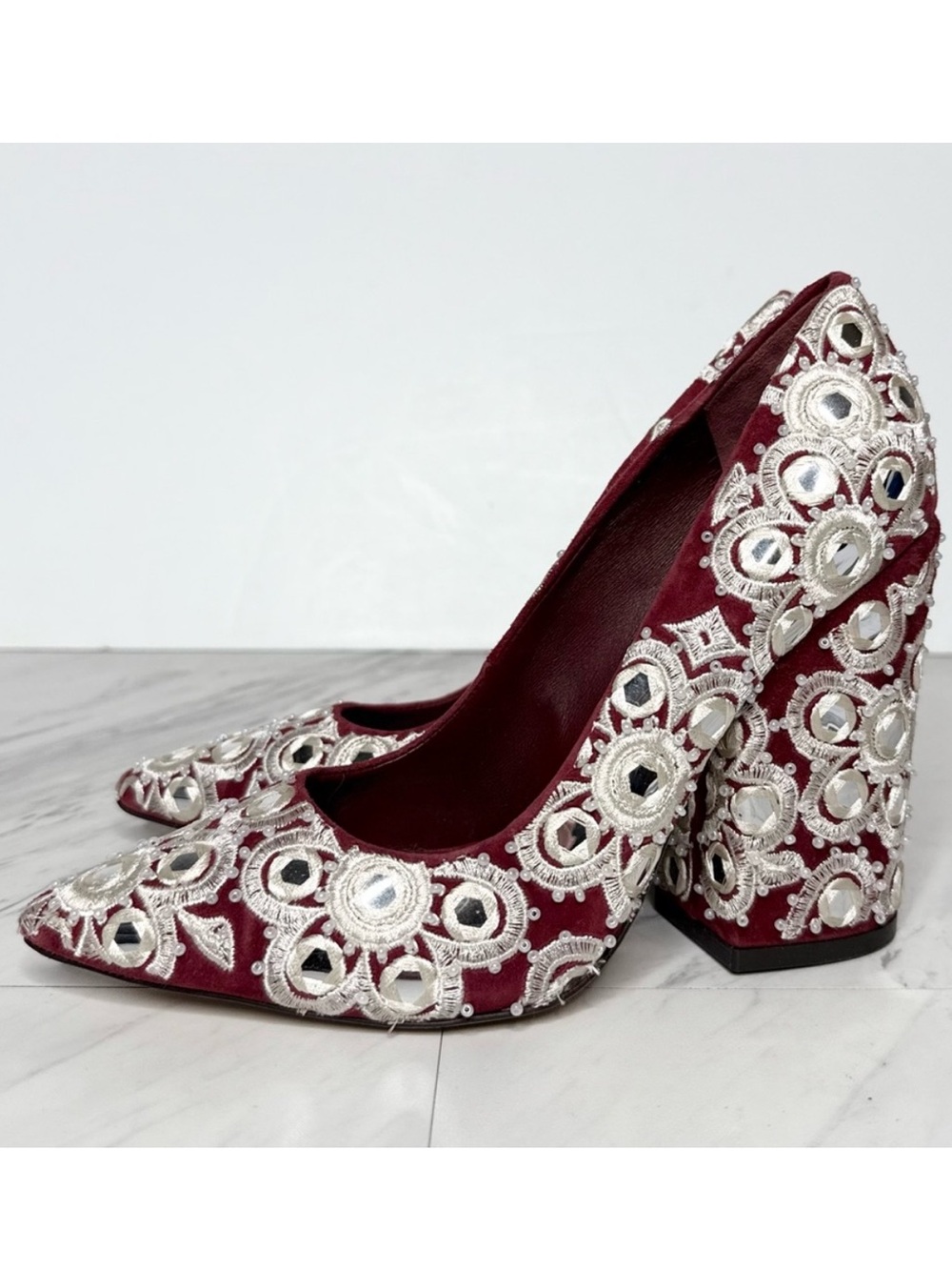 Tory Burch Francesca Red White Embroidered Pointy Toe Pump 5 1/2 M